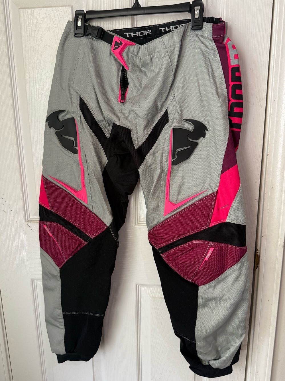 THOR Phase Women’s Motocross Pants 11/12 NWT Gray Pink MX Dirt Bike Riding Gear